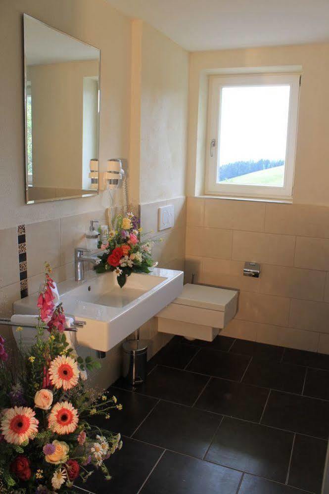 "Gutshof Lilienfein" - Medical Resort & Herbal Spa Im Suedschwarzwald Wieden Extérieur photo